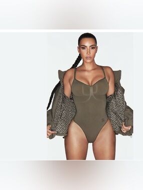 Fendi x Skims Sculpting Thong Bodysuit - Black color New In Box. Size S